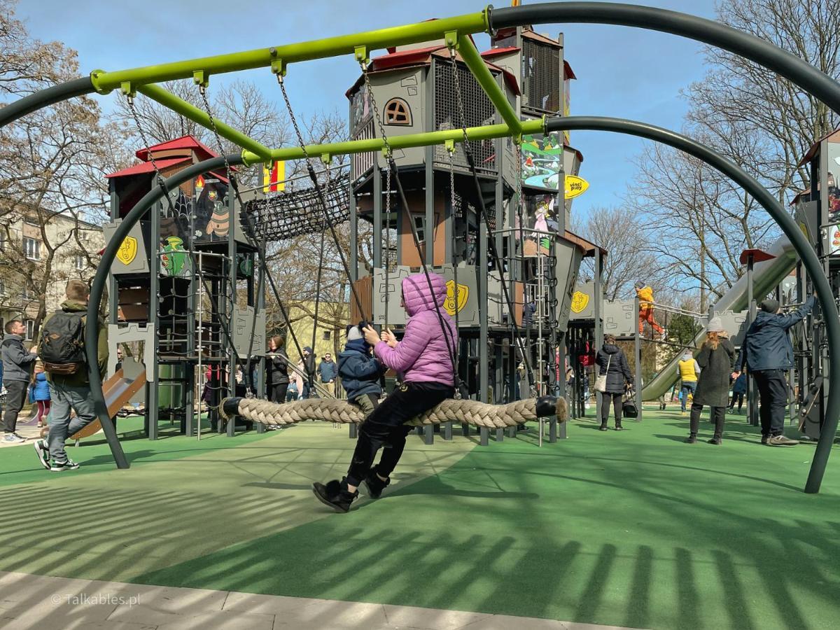 Juna - Nowoczesny Apartament W Centrum Z Widokiem Na Park Pruszków Buitenkant foto